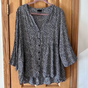 Jones New York Blouse Blue and White Blouse